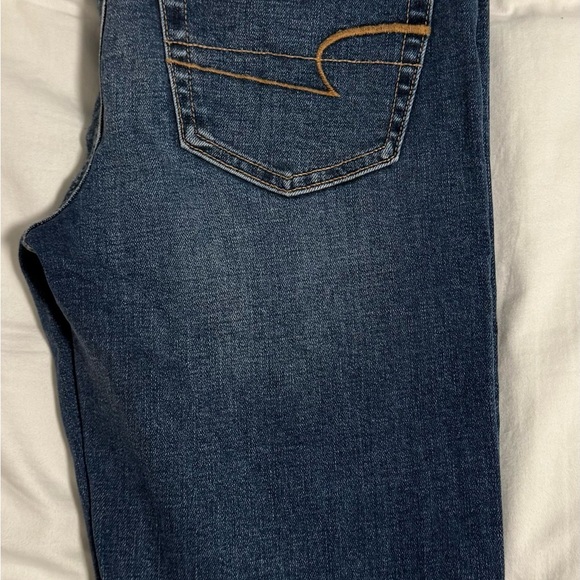 American Eagle Women’s Dark Wash Kick Bootcut Jeans. Stretch. Size 2 long. - Picture 3 of 4